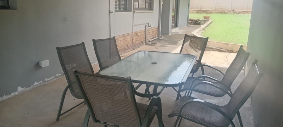 Commercial Property for Sale in Flamwood North West